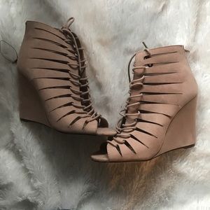 Suede forever 21 nude wedges